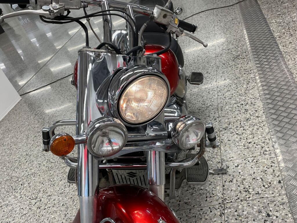 Suzuki VL 1999 