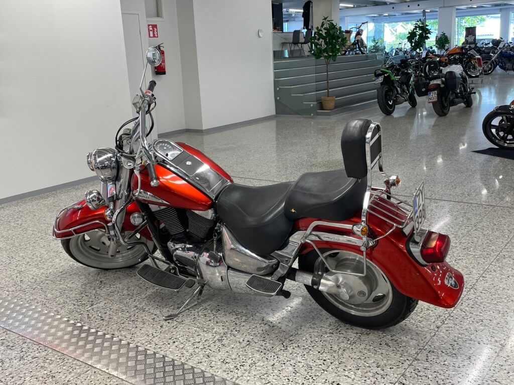 Suzuki VL 1999 