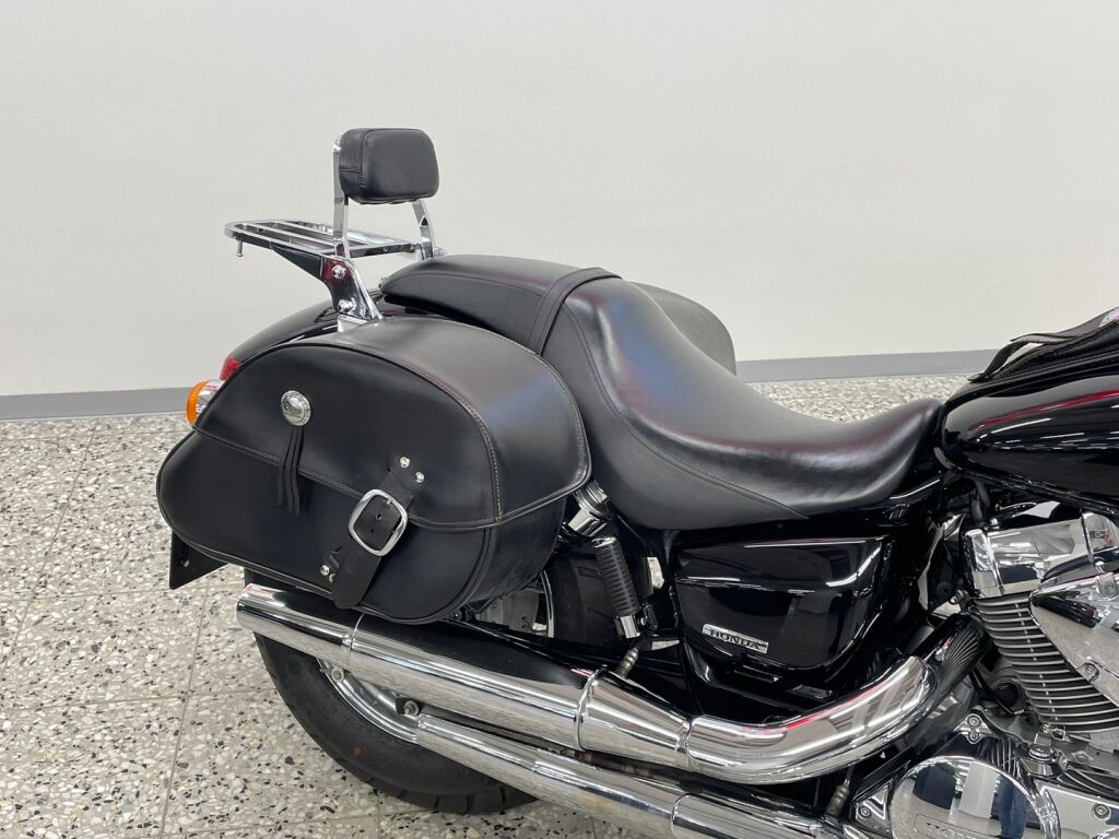 Honda SHADOW 2009 Musta
