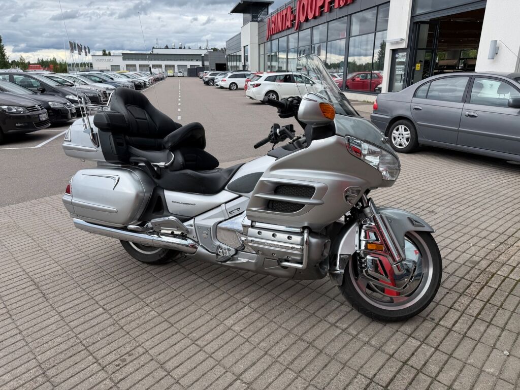 Honda GL 2008 JT V 214