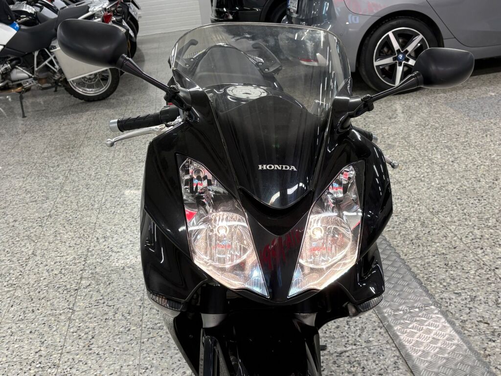 Honda VFR 2008 LAH V 65