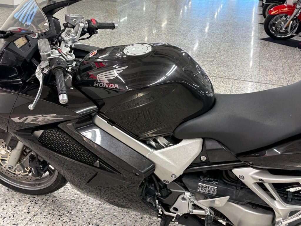 Honda VFR 2008 LAH V 65