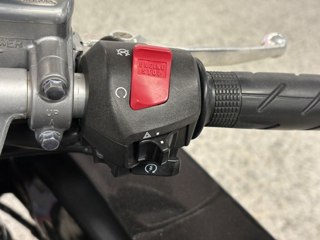 Honda VFR 2008 LAH V 65