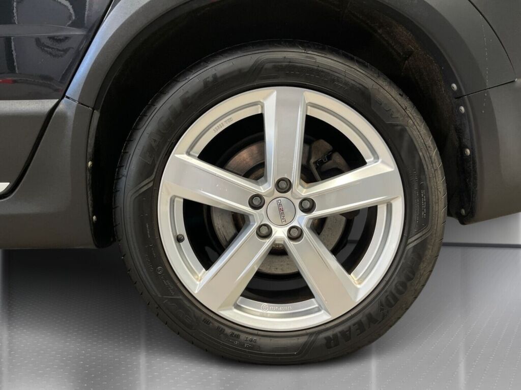 Volvo XC70 2009 Musta