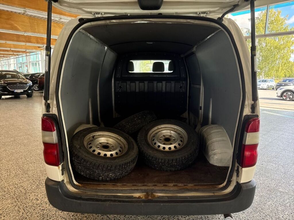 Toyota Hiace 2008 Valkoinen