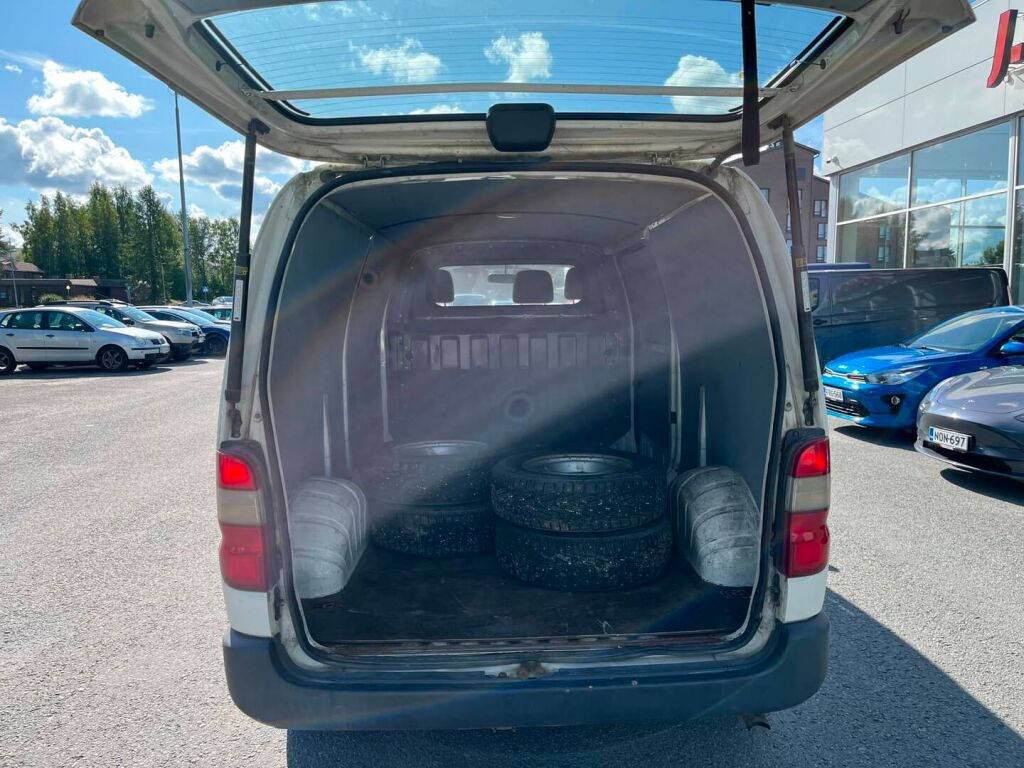 Toyota Hiace 2008 Valkoinen