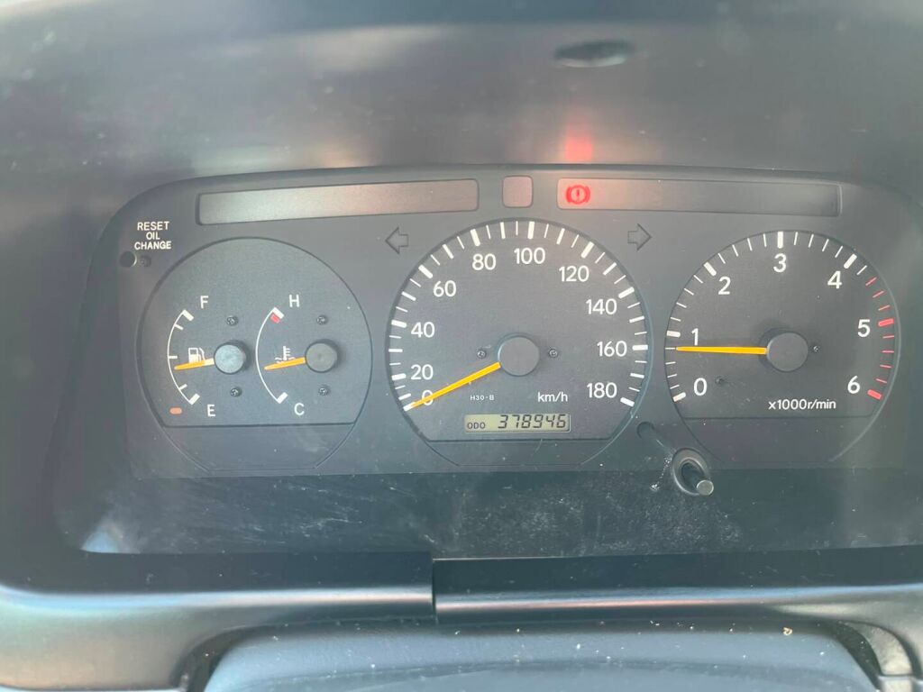 Toyota Hiace 2008 Valkoinen