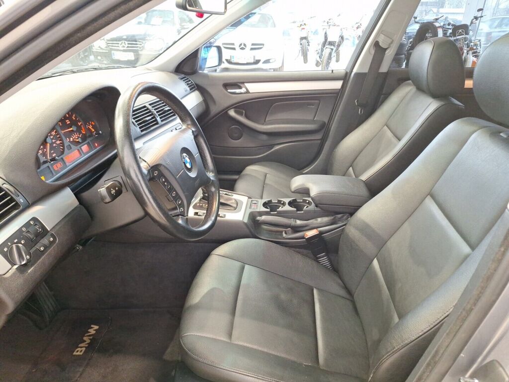 BMW 325 2004 Harmaa