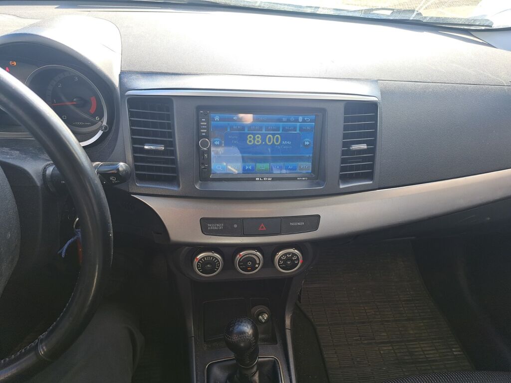 Mitsubishi Lancer 2009 Musta