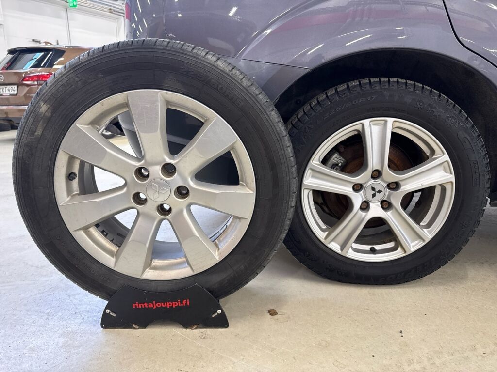 Mitsubishi Outlander 2012 Harmaa