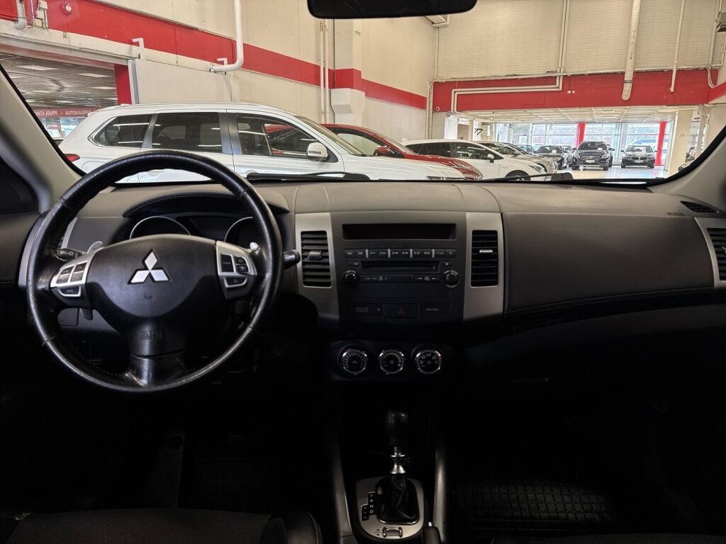 Mitsubishi Outlander 2012 Harmaa
