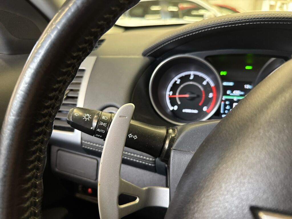 Mitsubishi Outlander 2012 Harmaa