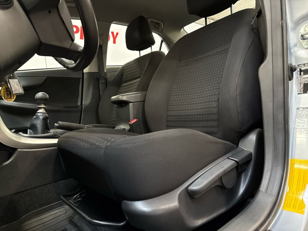 Toyota Corolla 2011 Sininen
