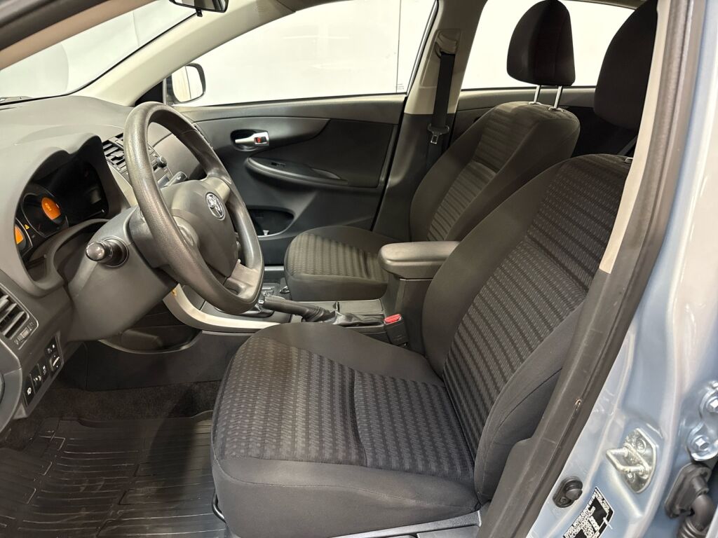 Toyota Corolla 2011 Sininen