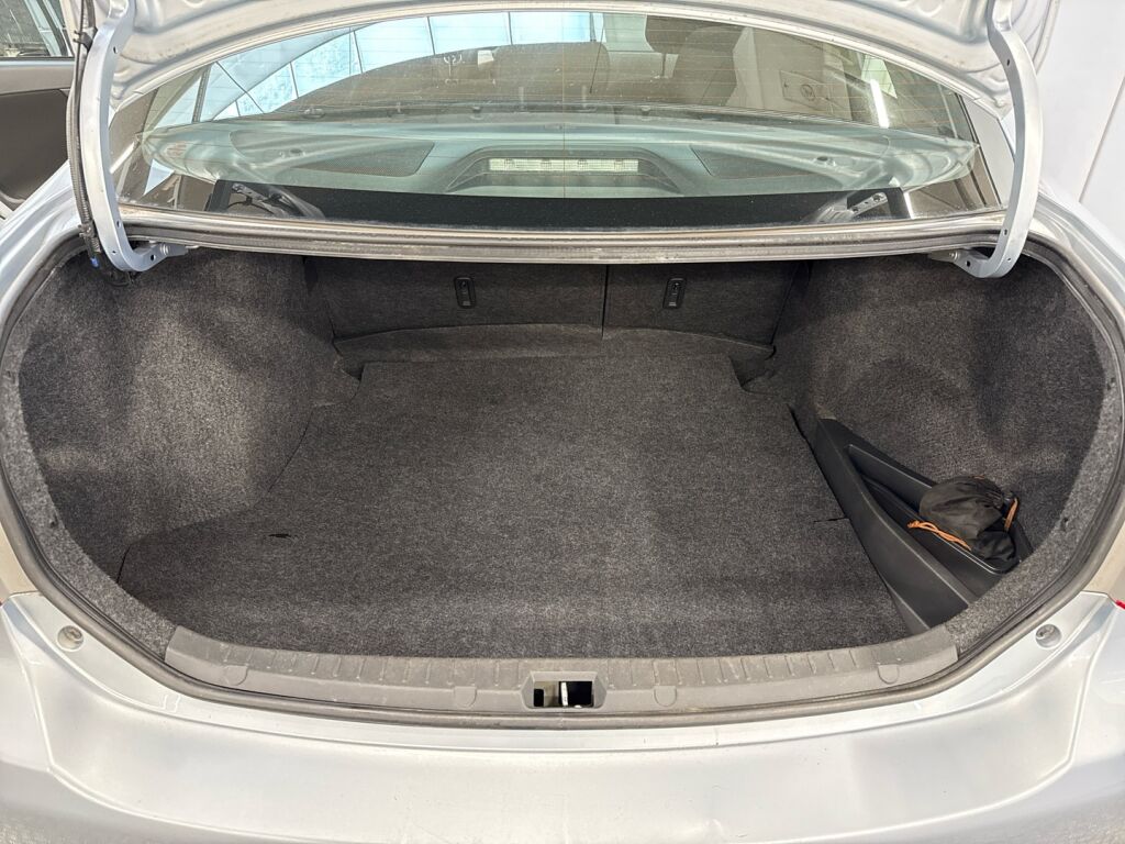 Toyota Corolla 2011 Sininen