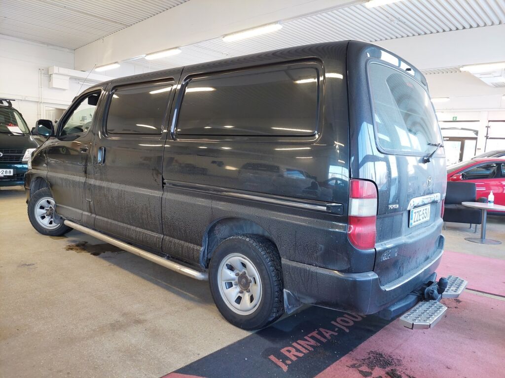 Toyota Hiace 2011 Musta