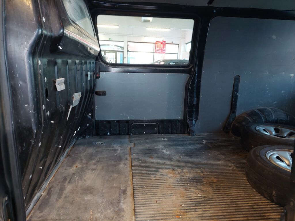 Toyota Hiace 2011 Musta