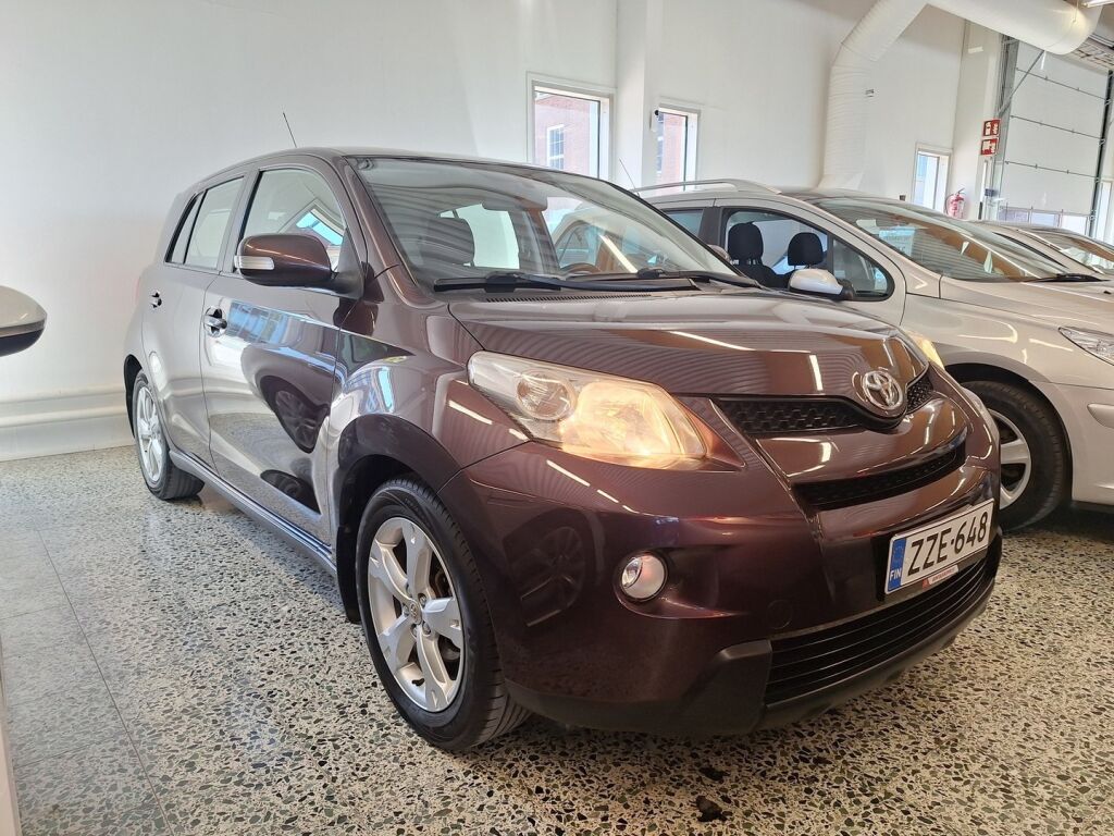 Toyota Urban Cruiser 2012 Violetti