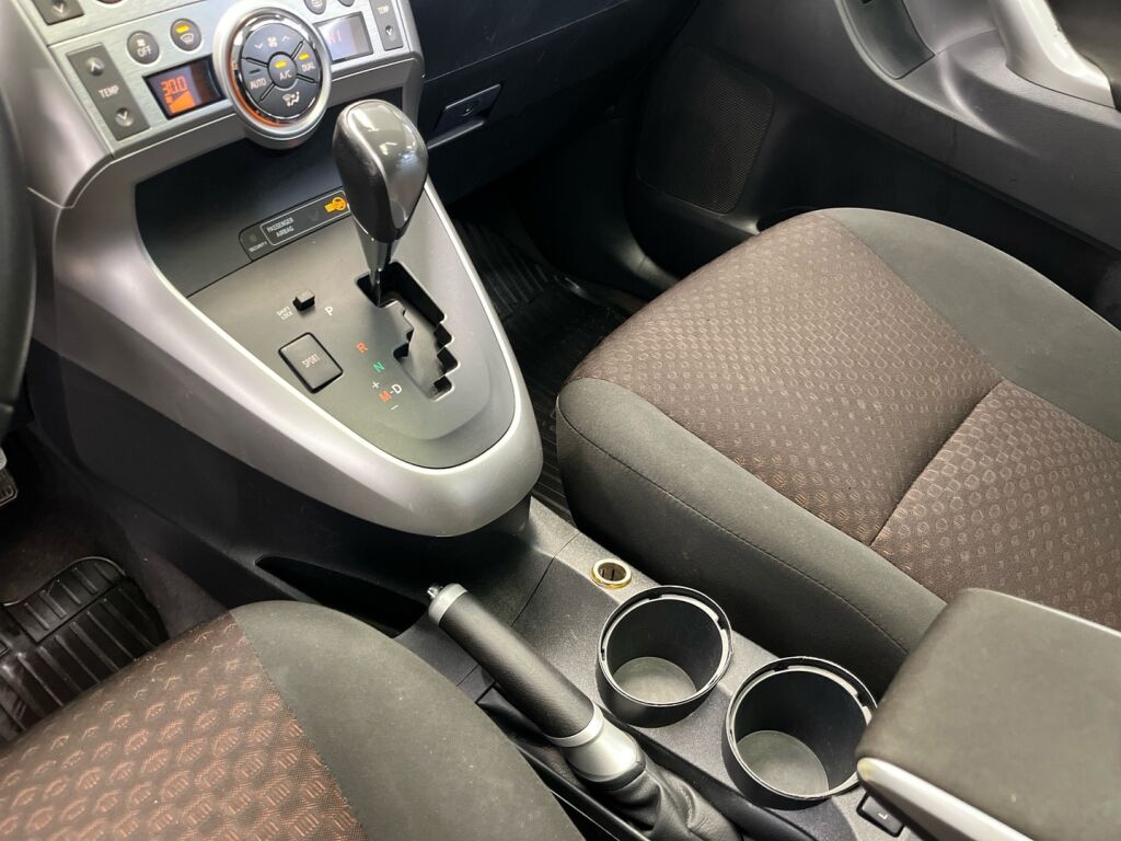 Toyota Verso 2011 Sininen