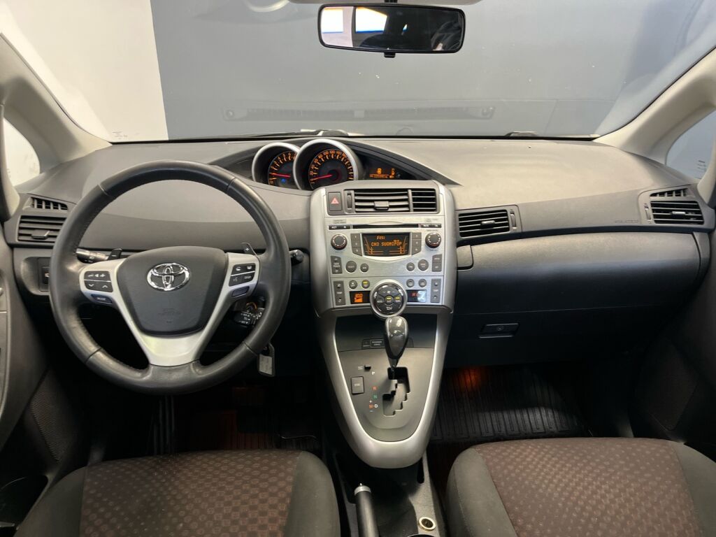 Toyota Verso 2011 Sininen