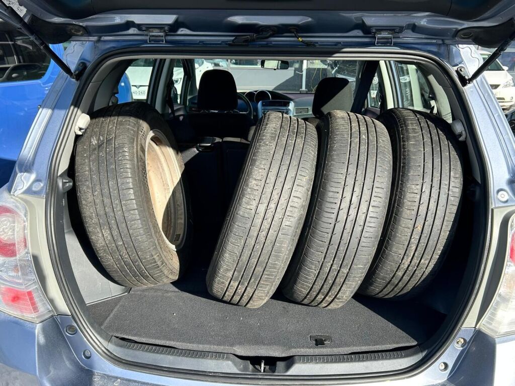 Toyota Verso 2011 Sininen