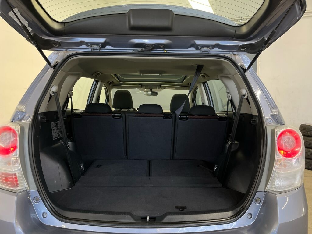 Toyota Verso 2011 Sininen