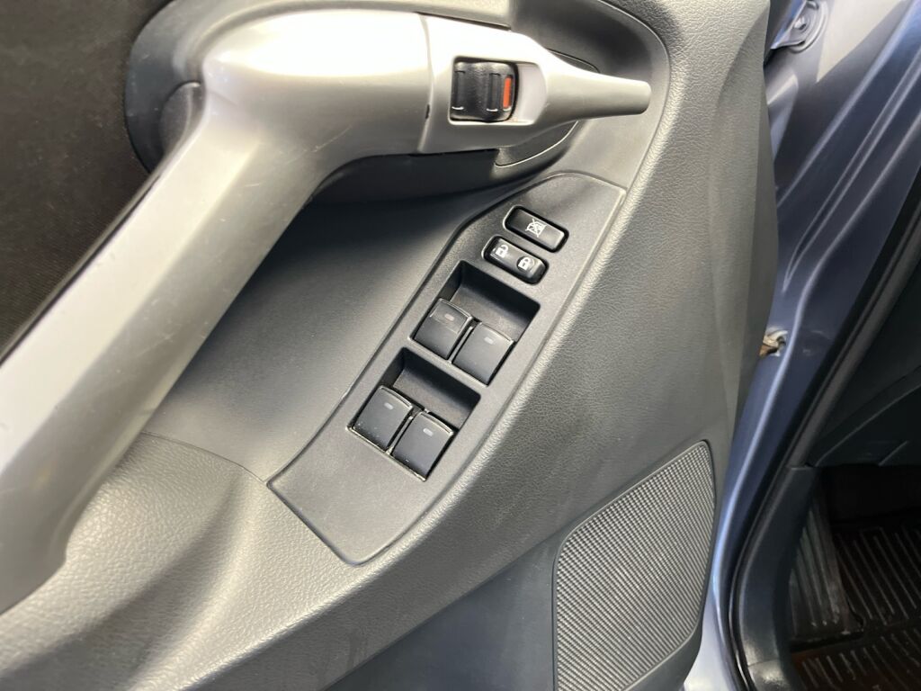 Toyota Verso 2011 Sininen