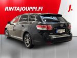 Toyota Avensis 2011 Musta
