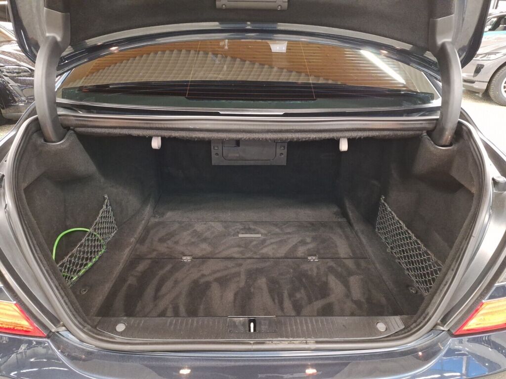 Mercedes-Benz S 2006 Sininen