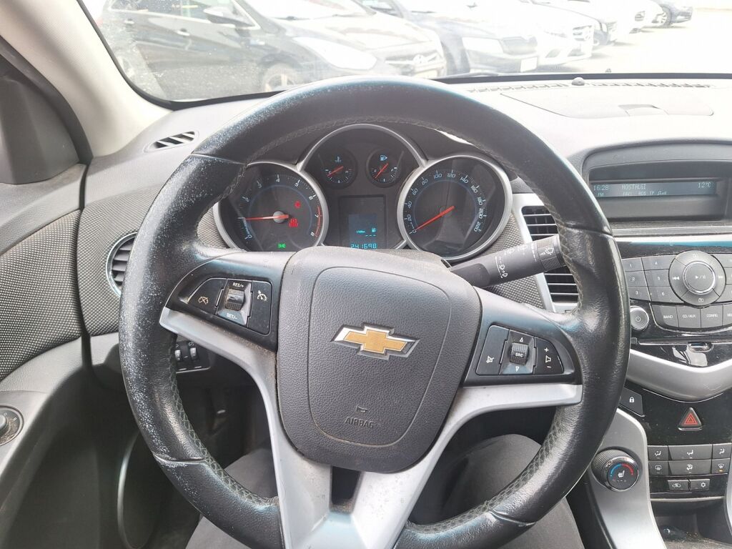 Chevrolet Cruze 2012 Musta
