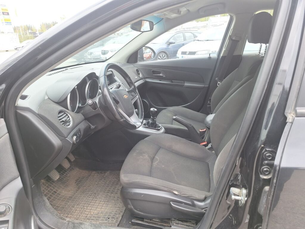 Chevrolet Cruze 2012 Musta