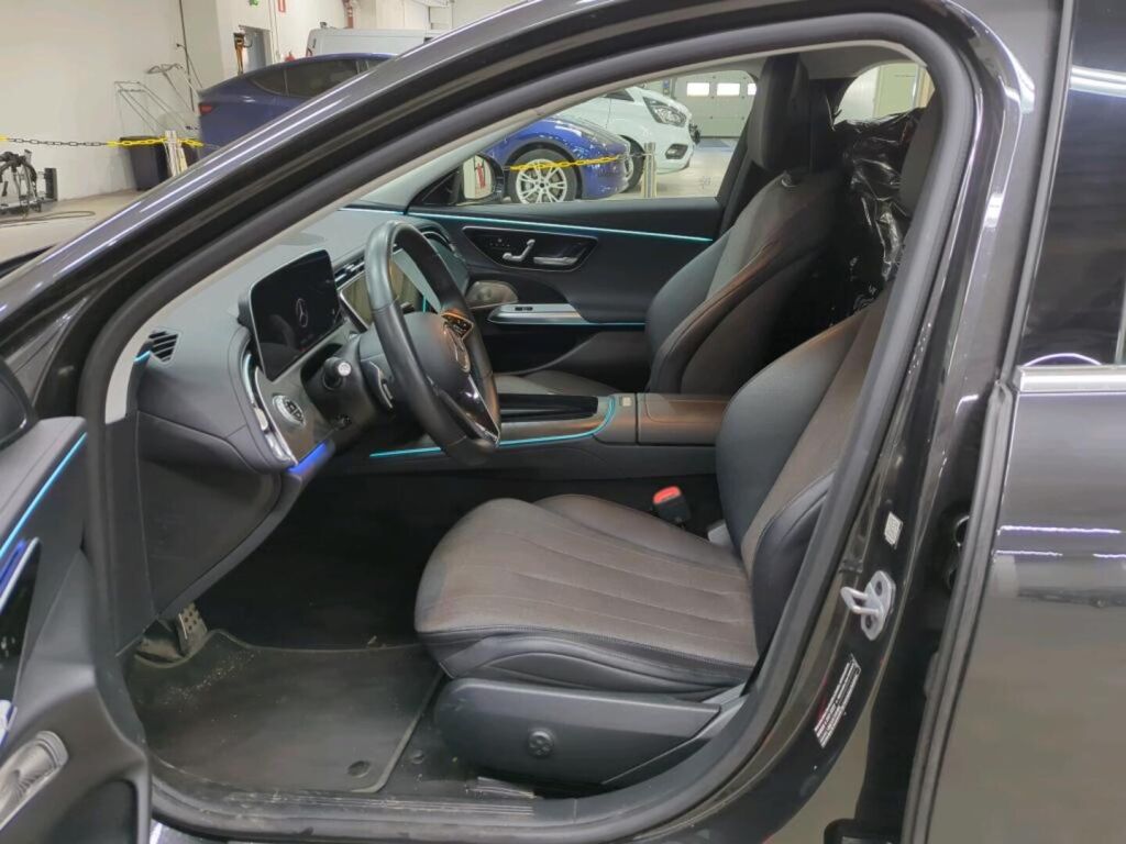 Mercedes-Benz E 2024 Harmaa