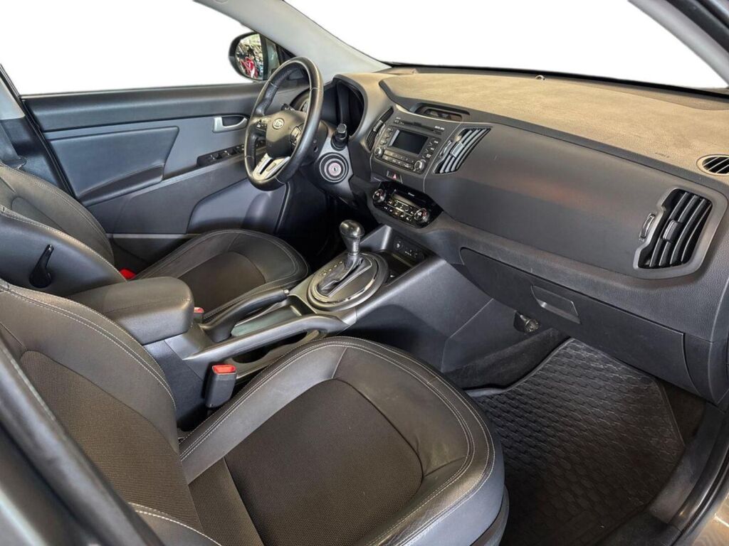Kia Sportage 2012 Hopea