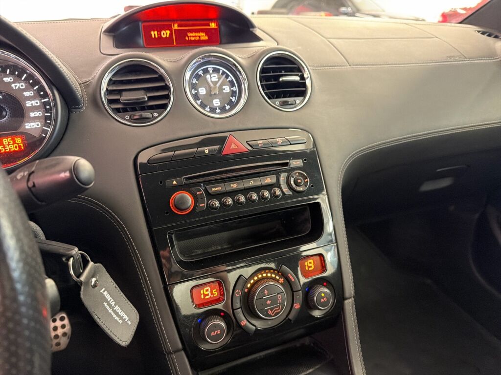 Peugeot RCZ 2012 Valkoinen