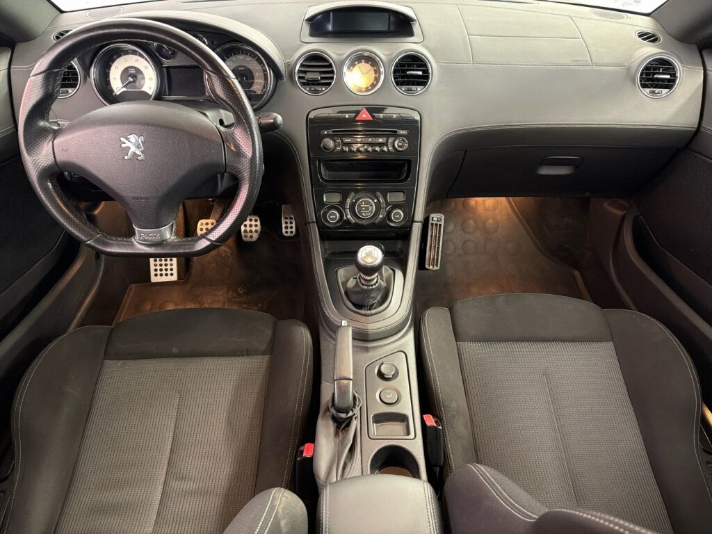 Peugeot RCZ 2012 Valkoinen