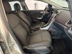 Opel Astra 2012 Hopea