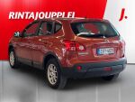 Nissan Qashqai 2009 Punainen